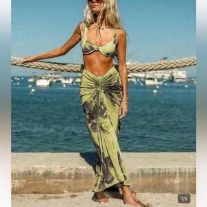Women’s floral swimsuit set large
